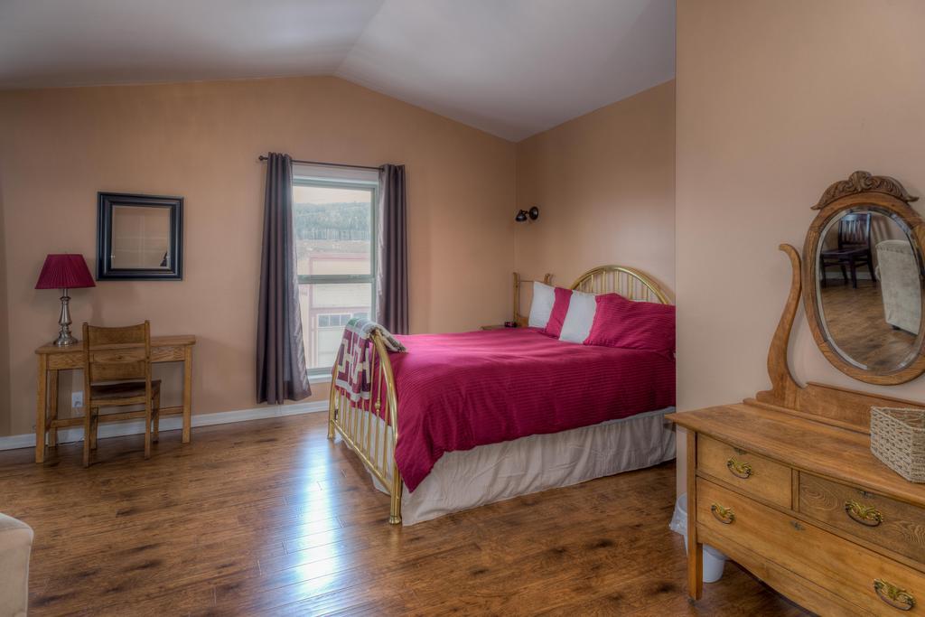 Country Encounters Accommodations Coleman Ruang foto